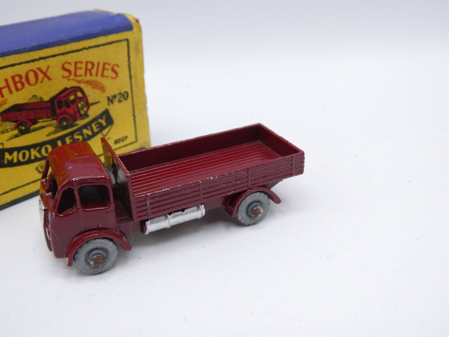 Matchbox Lesney 20a ERF Stake Truck MW - Magic Matchbox