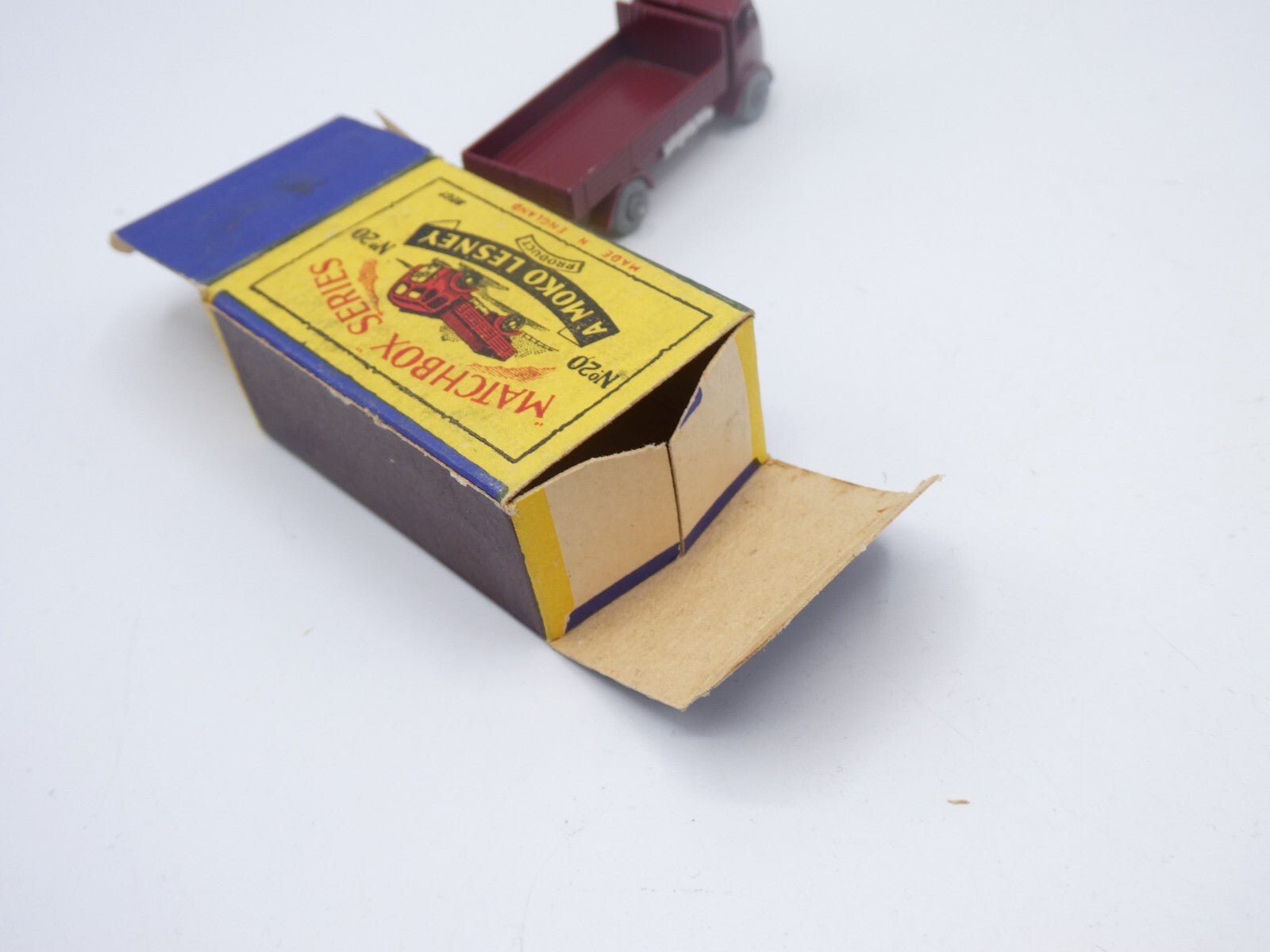 Matchbox Lesney 20a ERF Stake Truck MW - Magic Matchbox