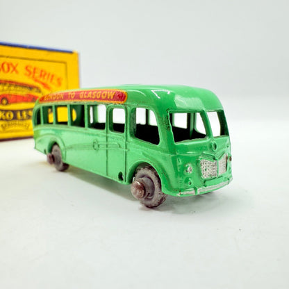 Matchbox Lesney 21a Bedford Luxury Coach MW - Magic Matchbox