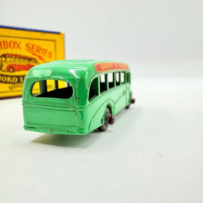 Matchbox Lesney 21a Bedford Luxury Coach MW - Magic Matchbox