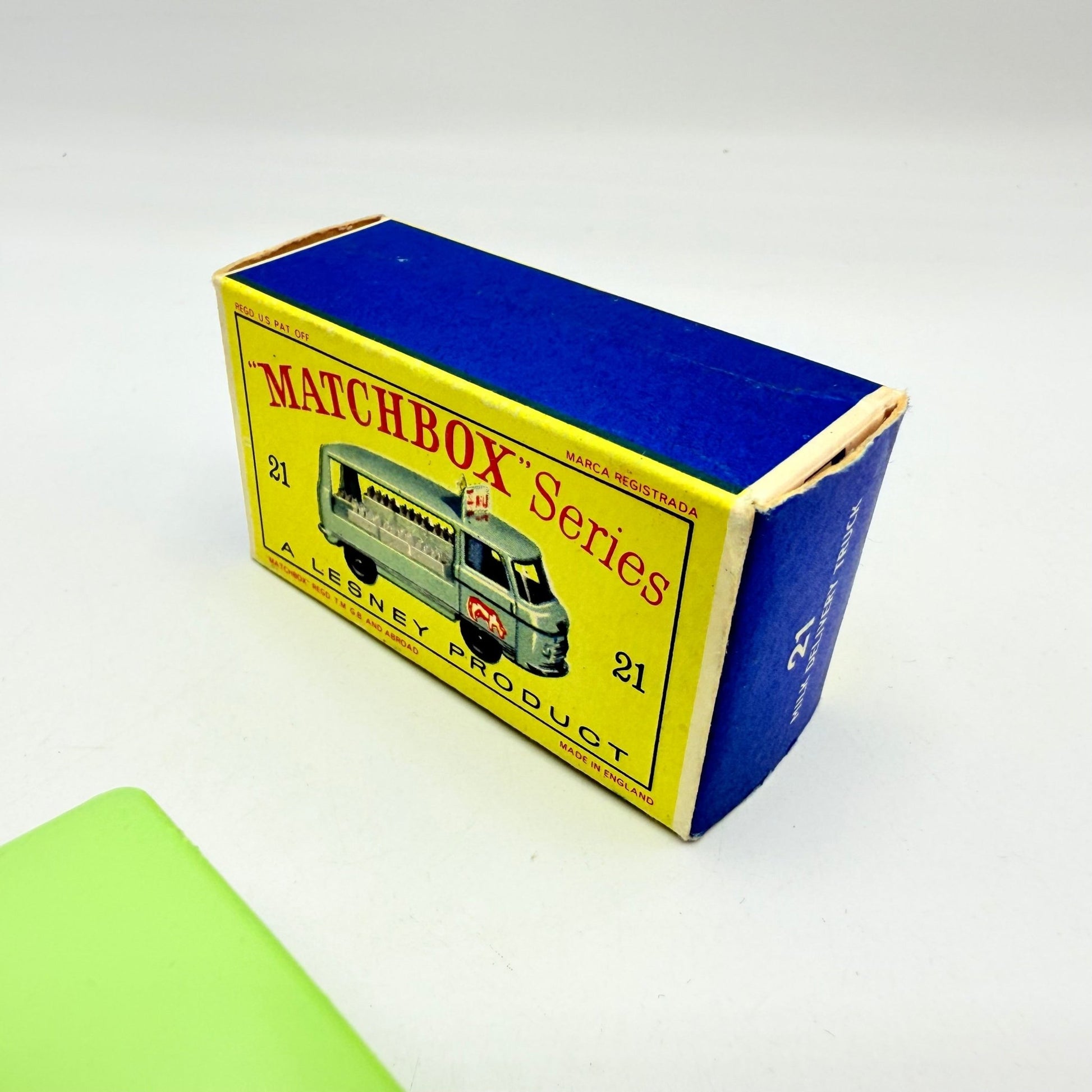 Matchbox Lesney 21c Commer Milk Float BPW Cow Decal - Magic Matchbox