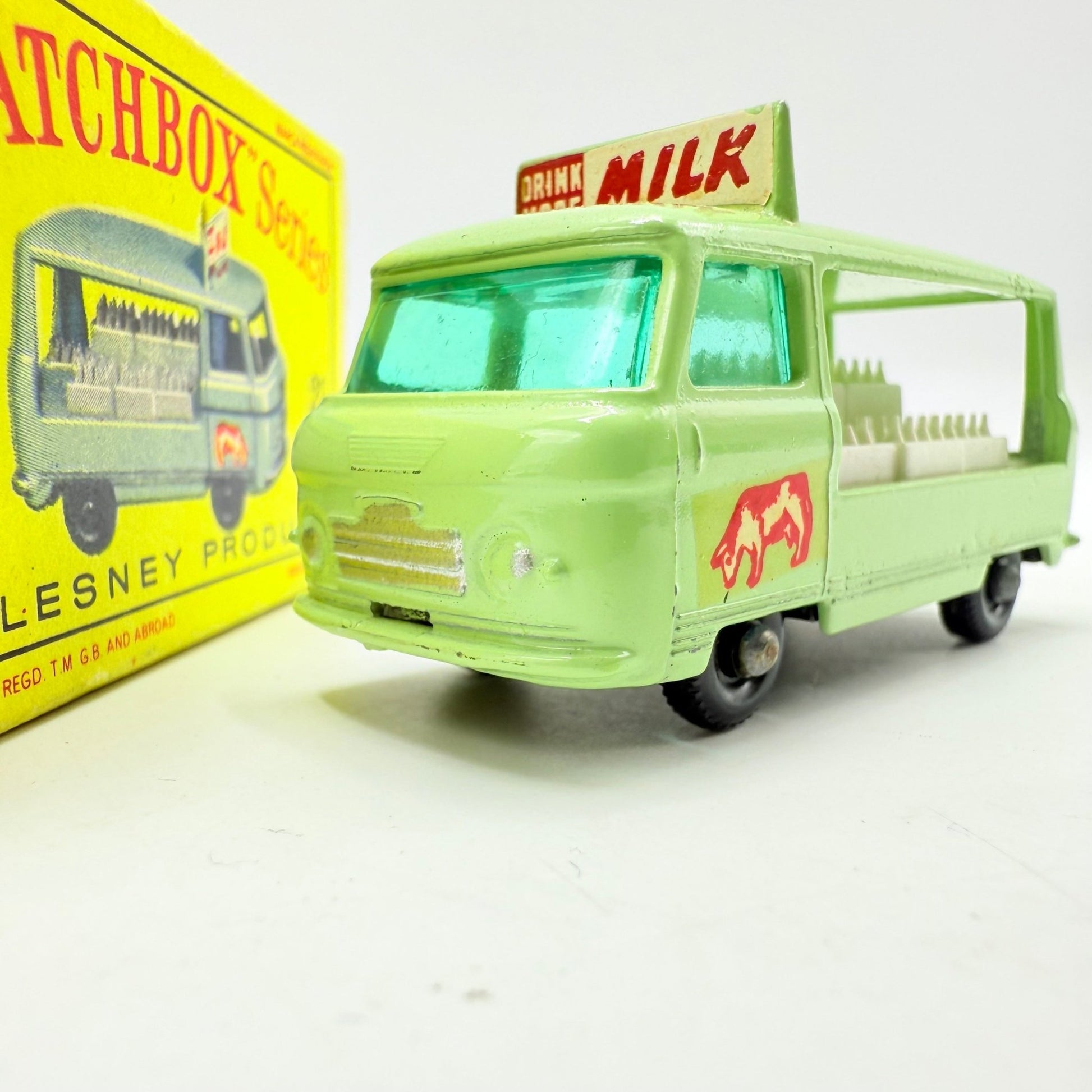 Matchbox Lesney 21c Commer Milk Float BPW Cow Decal - Magic Matchbox