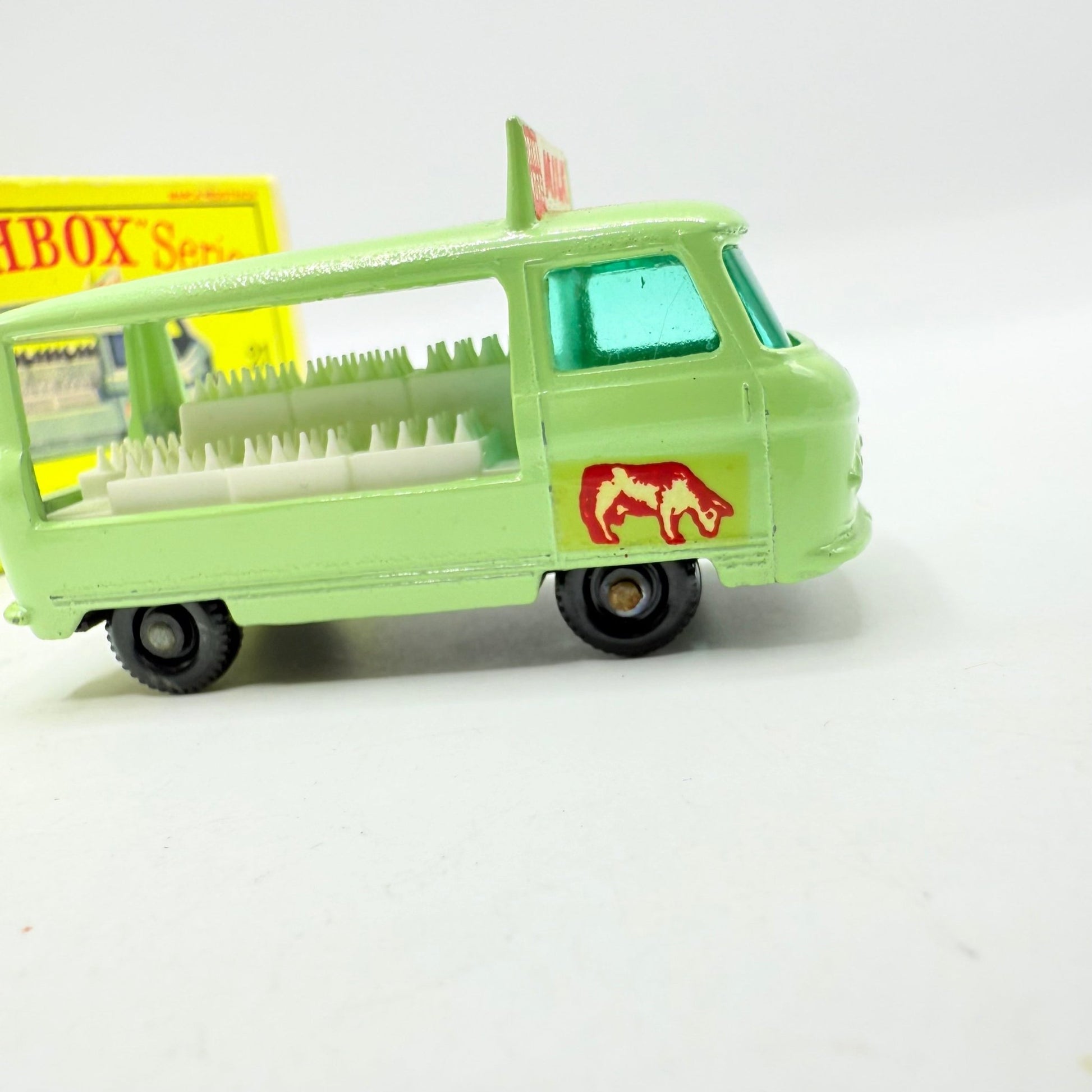 Matchbox Lesney 21c Commer Milk Float BPW Cow Decal - Magic Matchbox