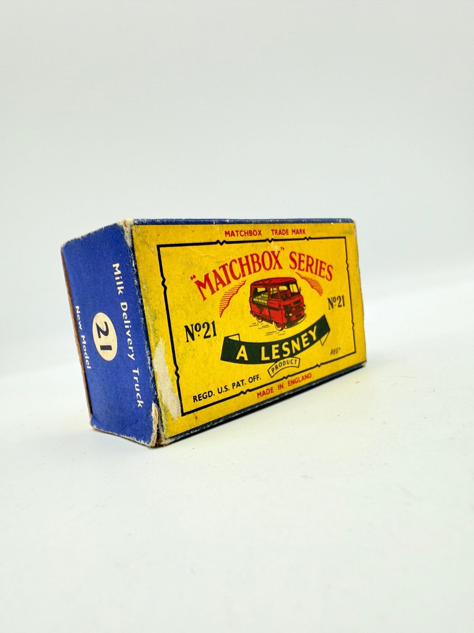 Matchbox Lesney 21c Commer Milk Float SPW & C Type Box - Magic Matchbox