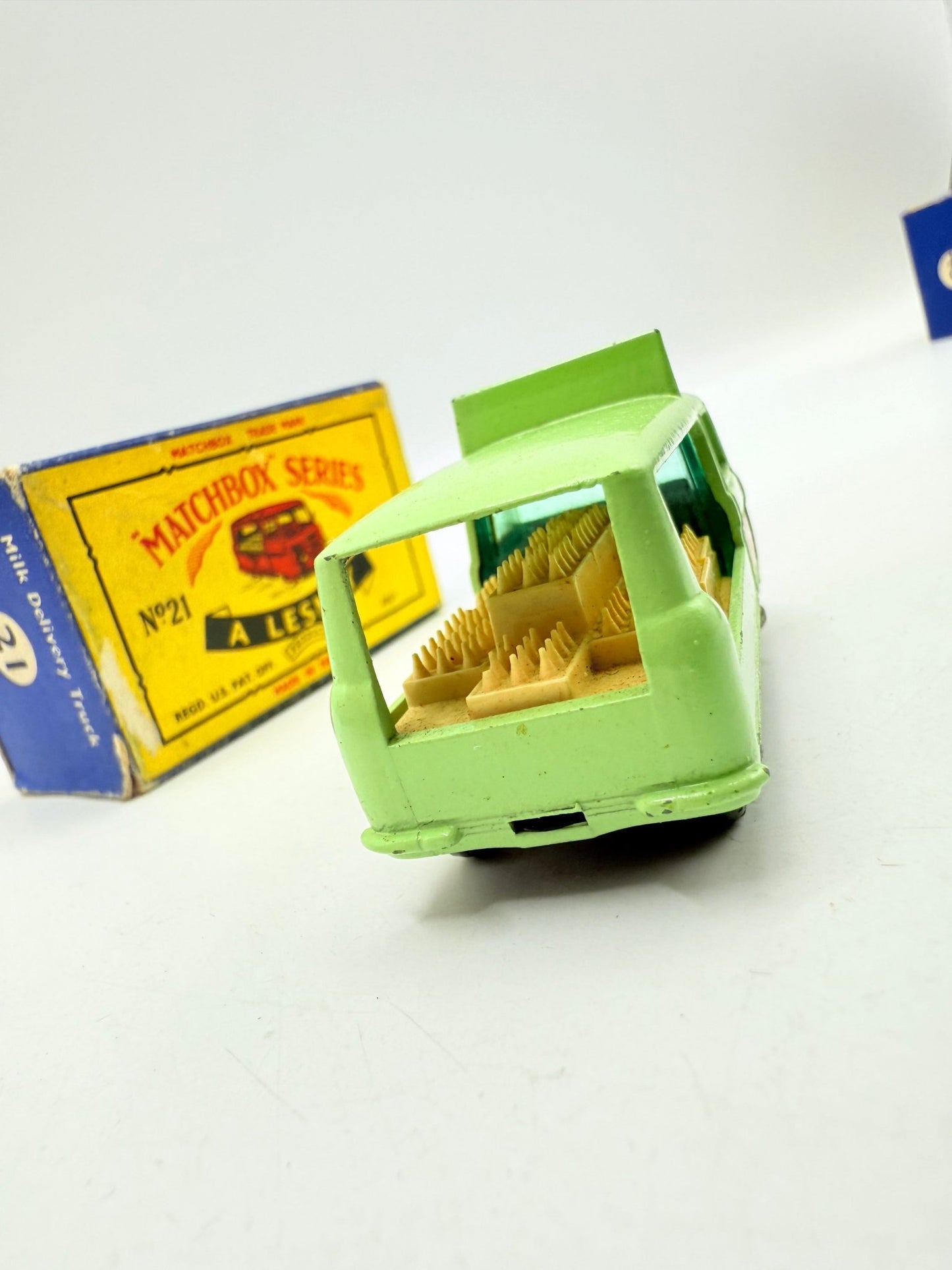Matchbox Lesney 21c Commer Milk Float SPW & C Type Box - Magic Matchbox