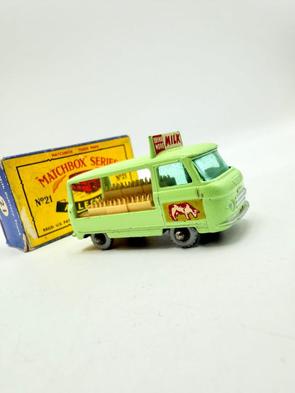 Matchbox Lesney 21c Commer Milk Float SPW & C Type Box - Magic Matchbox