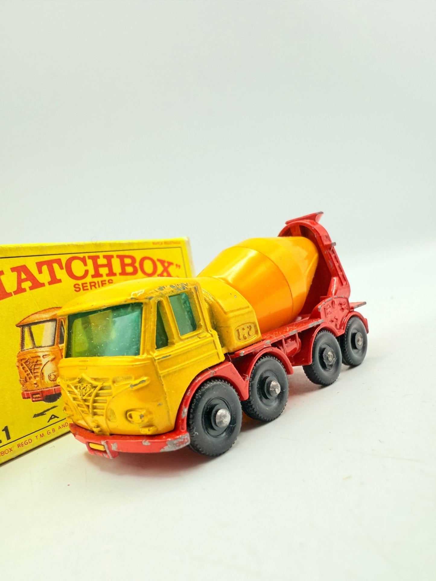 Matchbox Lesney 21d Foden Cement Truck - Magic Matchbox