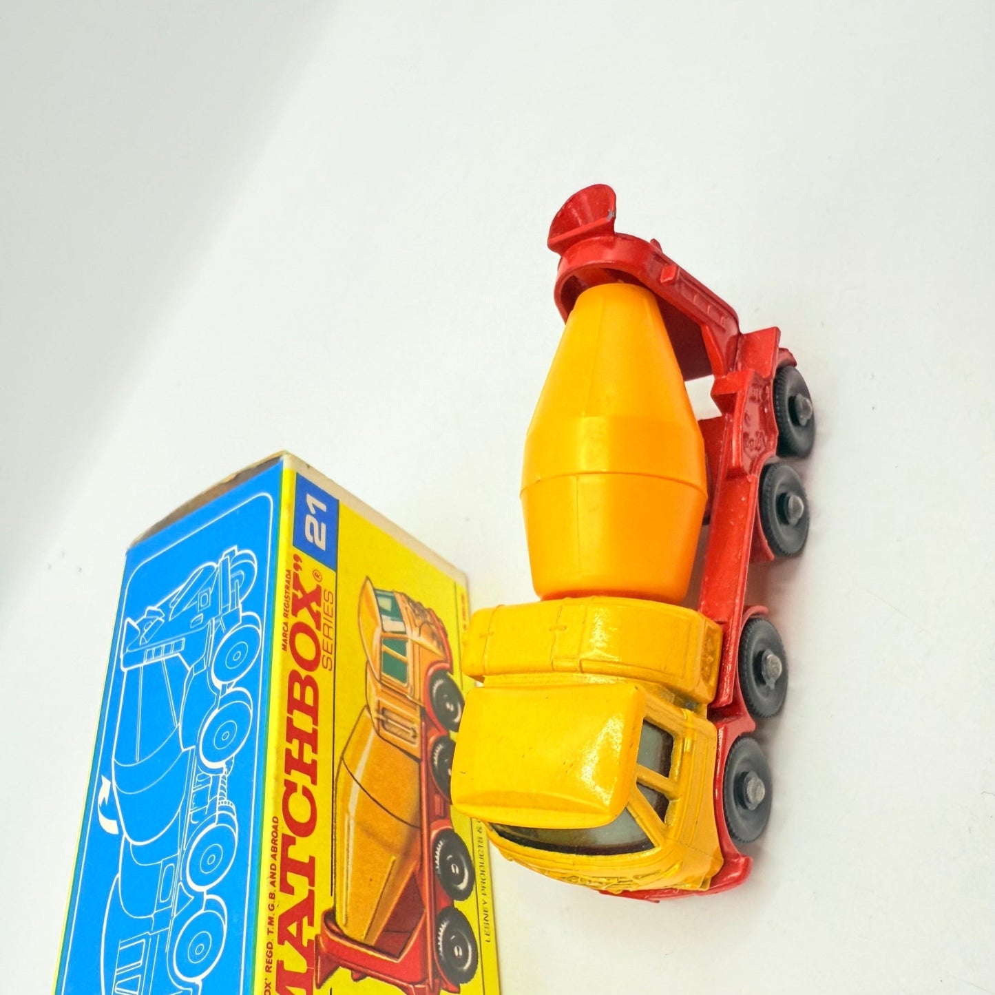 Matchbox Lesney 21d Foden Cement Truck - Magic Matchbox