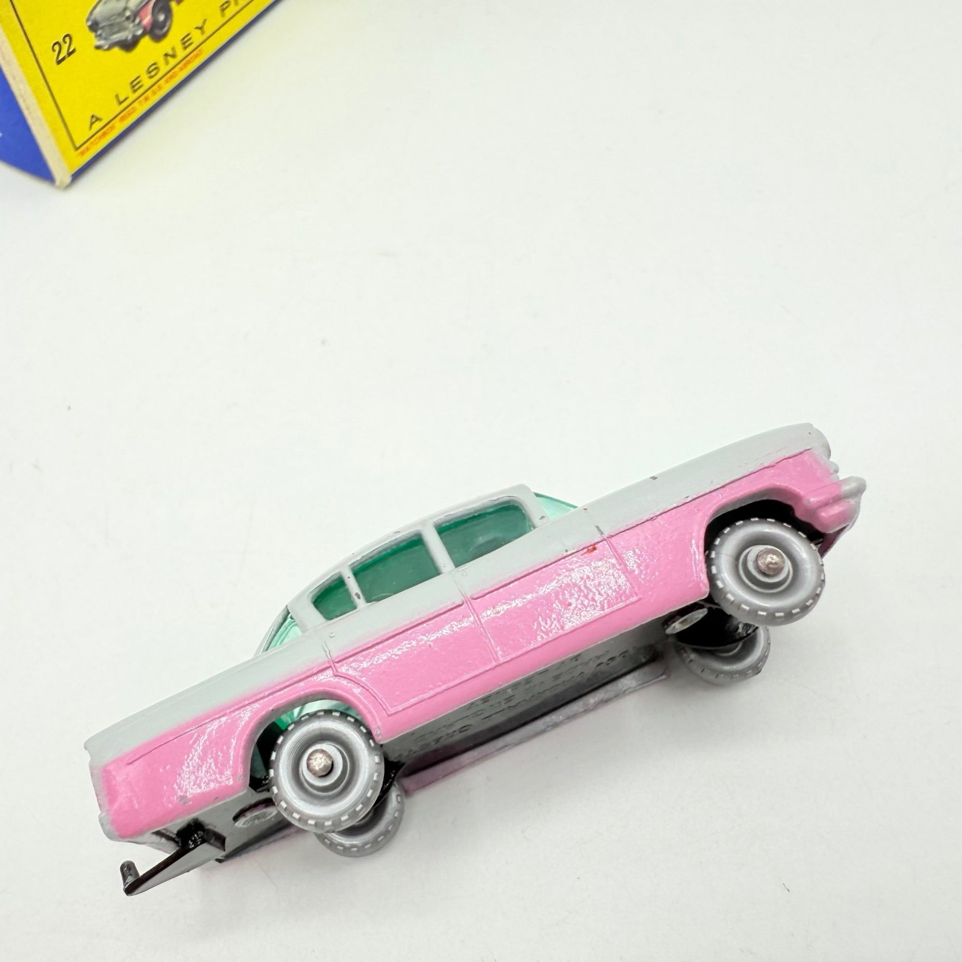 Matchbox Lesney 22b Vauxhall Cresta PA - Grey & Pink - Magic Matchbox