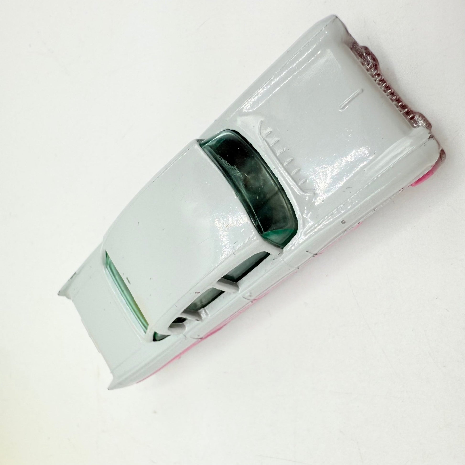 Matchbox Lesney 22b Vauxhall Cresta PA - Grey & Pink - Magic Matchbox