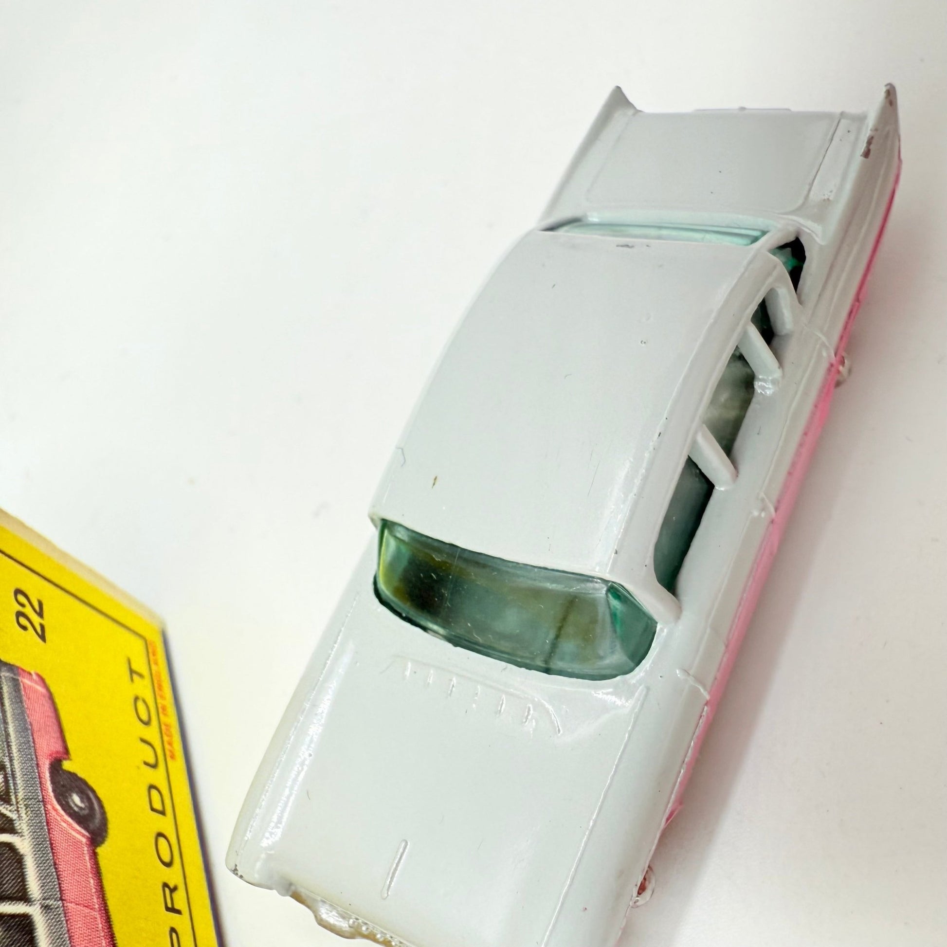 Matchbox Lesney 22b Vauxhall Cresta PA - Grey & Pink - Magic Matchbox