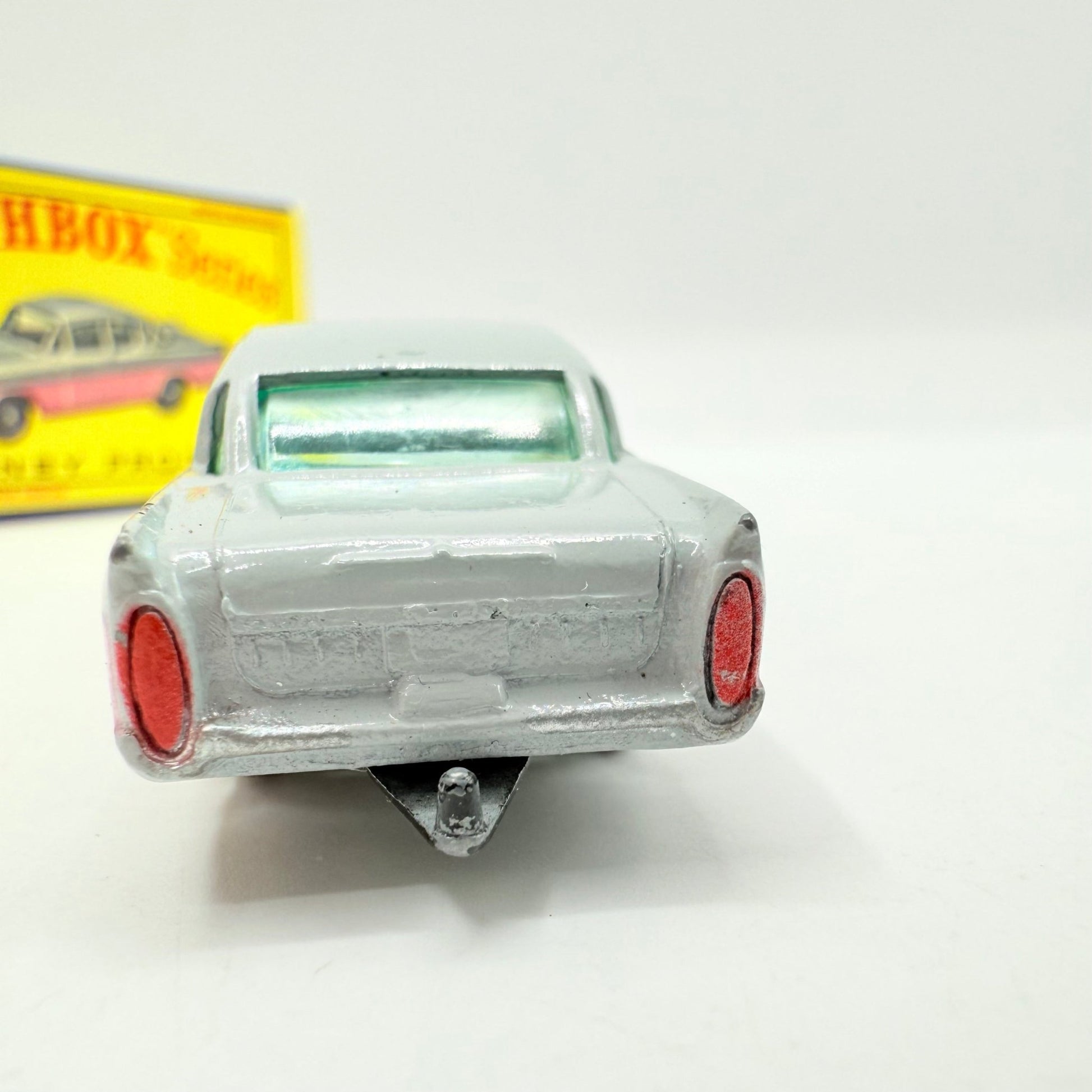 Matchbox Lesney 22b Vauxhall Cresta PA - Grey & Pink - Magic Matchbox