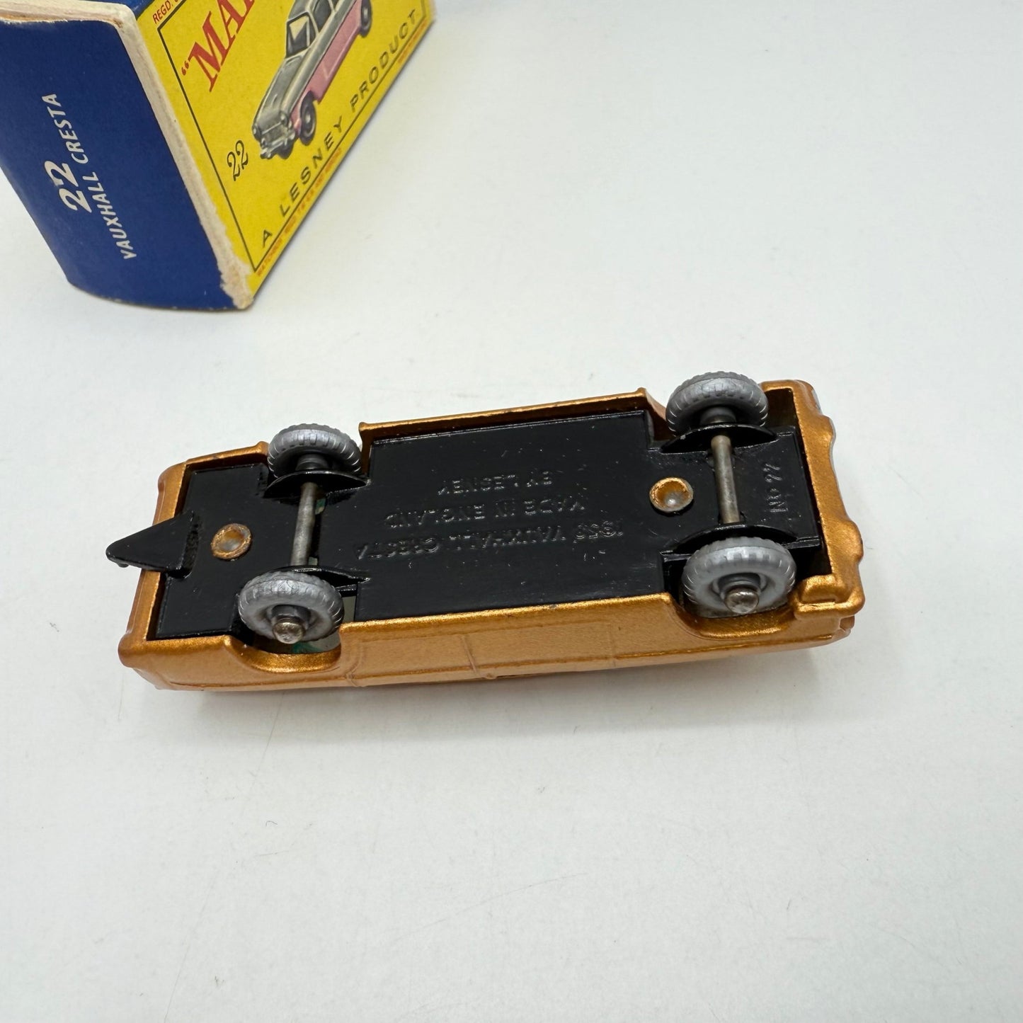Matchbox Lesney 22b Vauxhall Cresta PA SPW Metallic Gold - Magic Matchbox