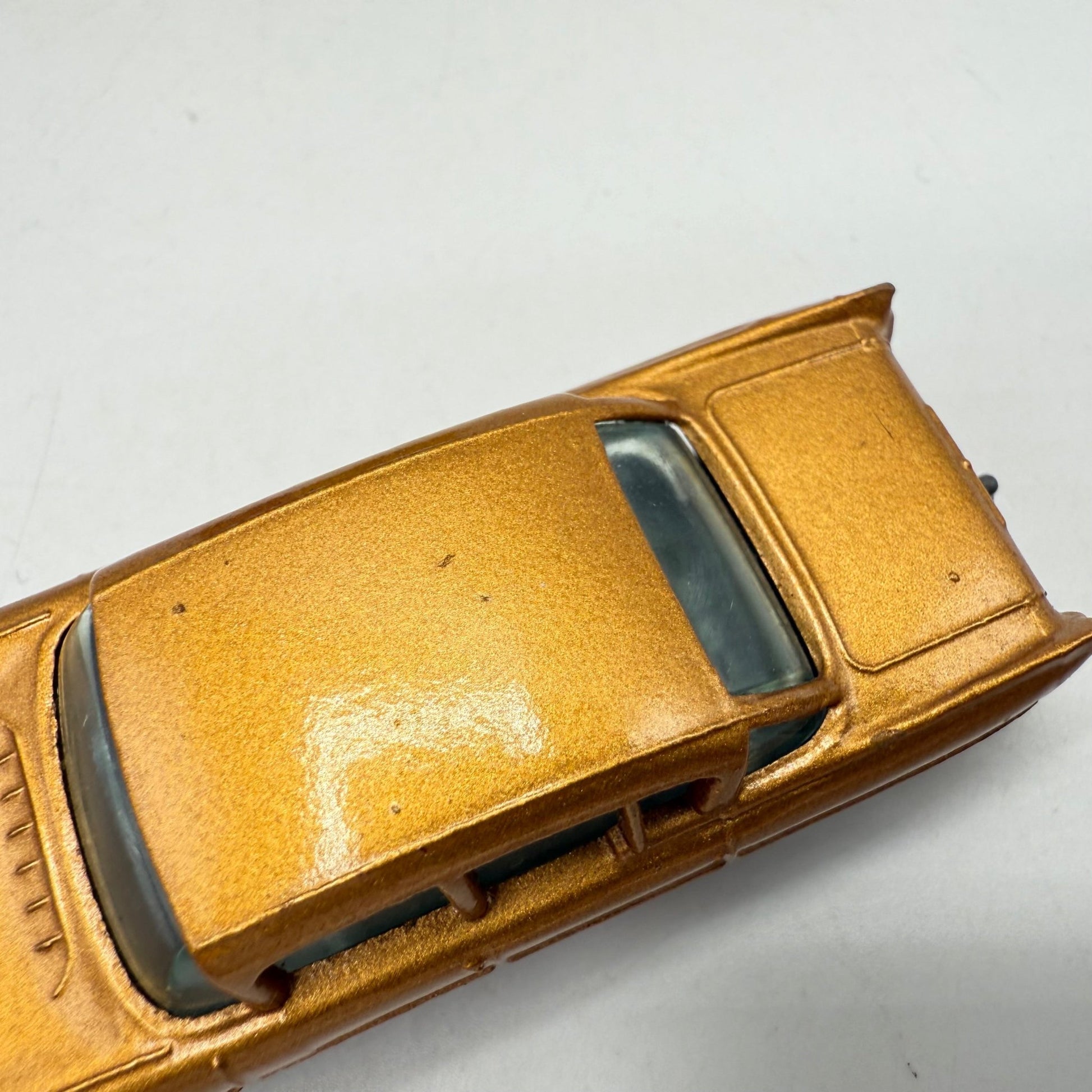 Matchbox Lesney 22b Vauxhall Cresta PA SPW Metallic Gold - Magic Matchbox