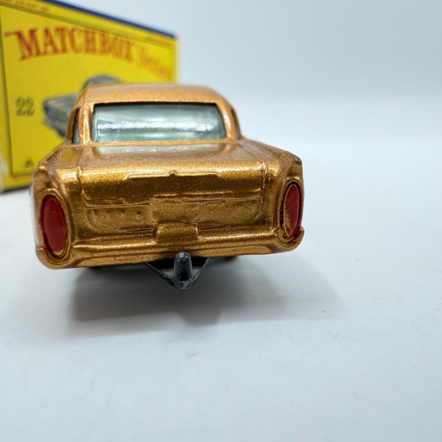 Matchbox Lesney 22b Vauxhall Cresta PA SPW Metallic Gold - Magic Matchbox