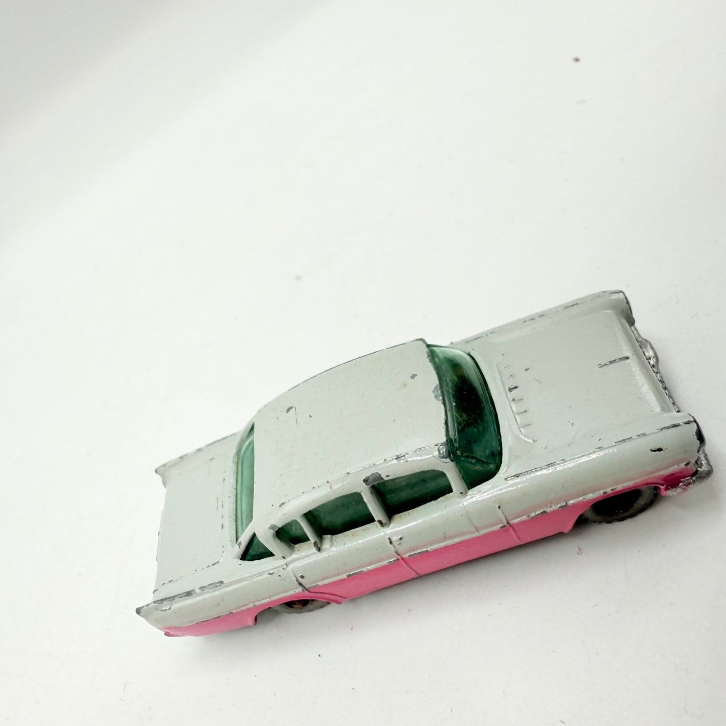 Matchbox Lesney 22b Vauxhall Cresta PA UB SPW - Magic Matchbox