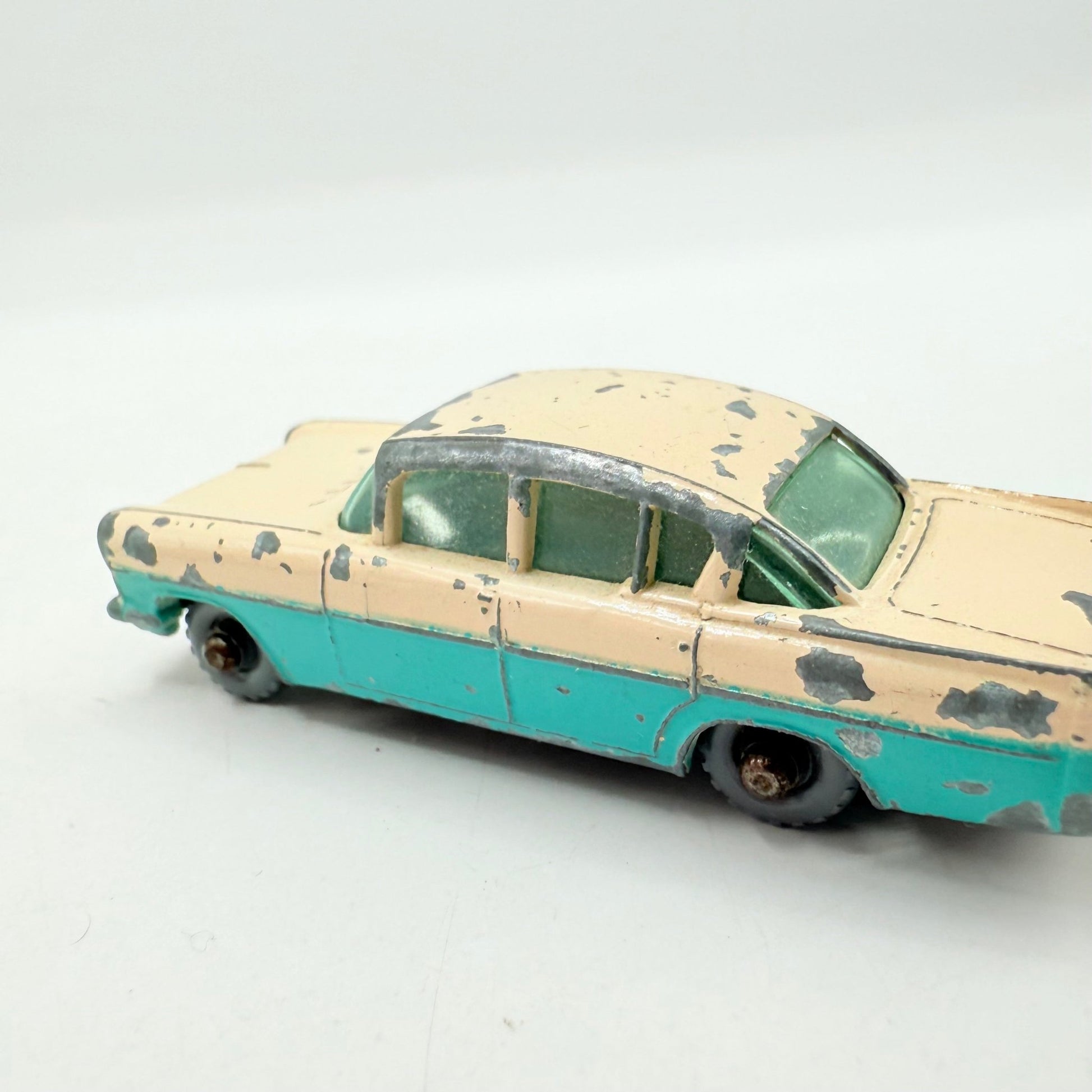 Matchbox Lesney 22b Vauxhall Cresta PA UB VERY RARE Turquoise lower half. - Magic Matchbox