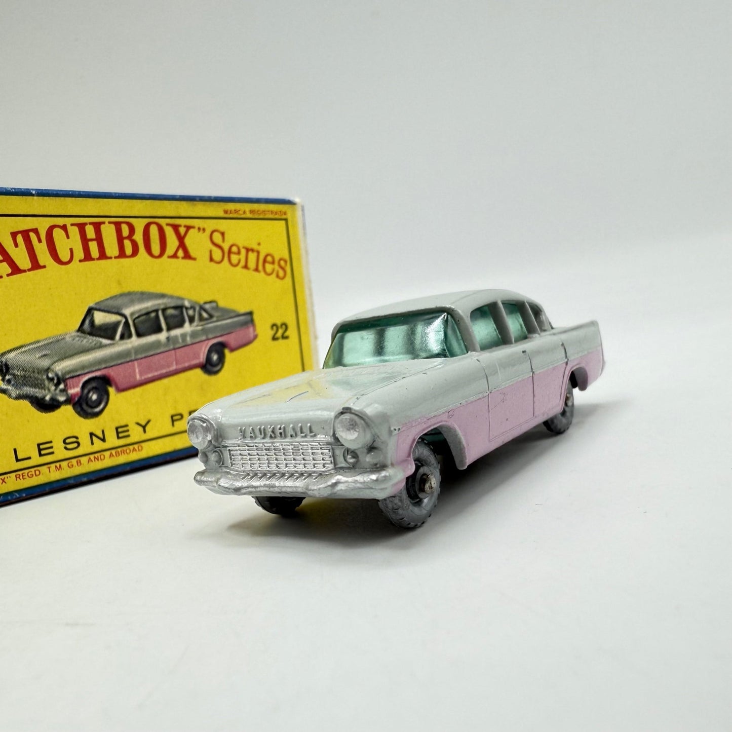 Matchbox Lesney 22b Vauxhall Cresta PA WHEEL ERROR - Magic Matchbox