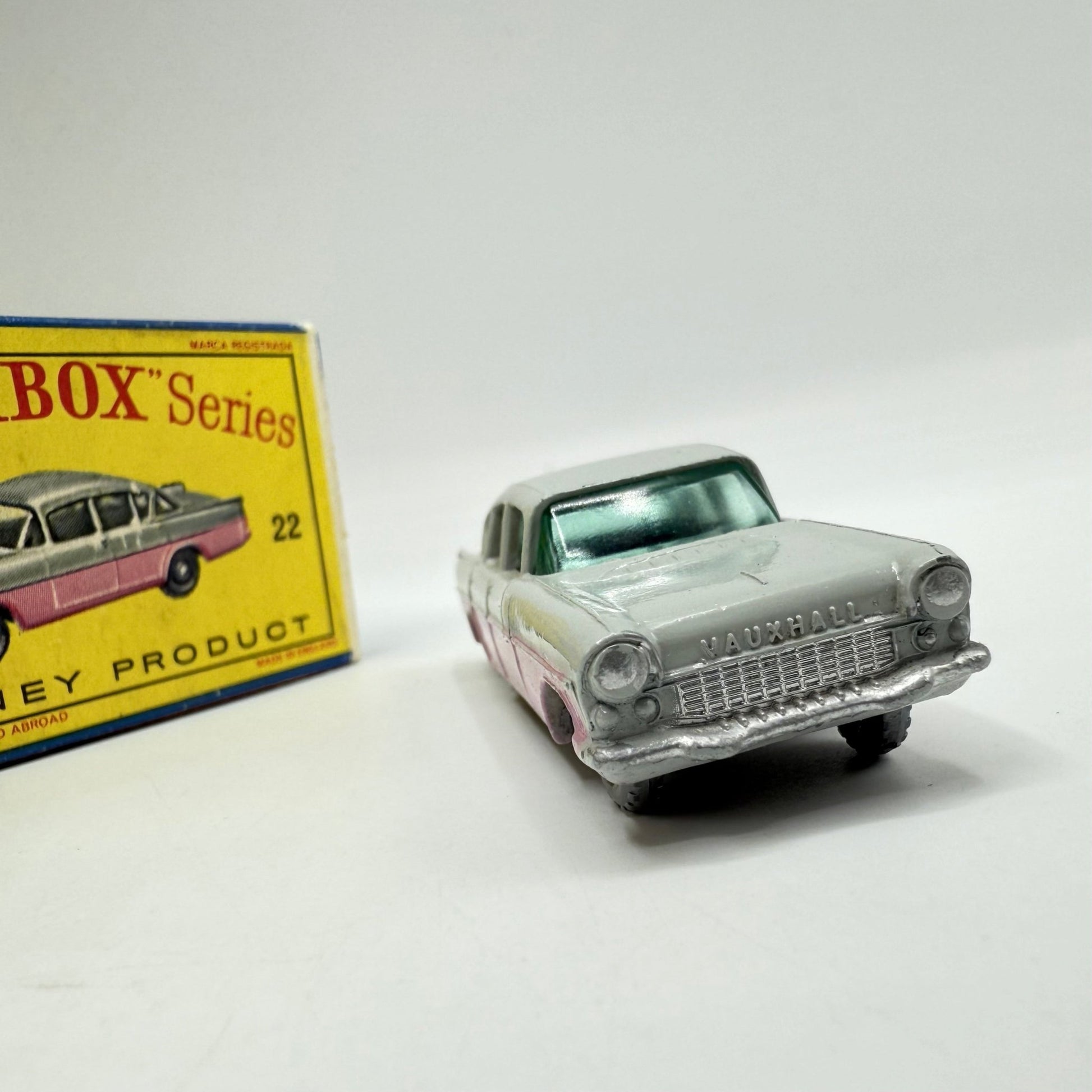 Matchbox Lesney 22b Vauxhall Cresta PA WHEEL ERROR - Magic Matchbox