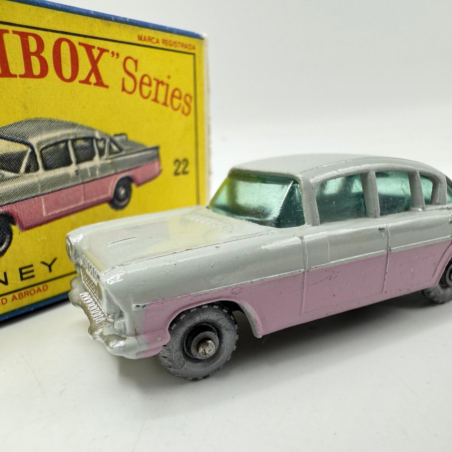 Matchbox Lesney 22b Vauxhall Cresta PA WHEEL ERROR - Magic Matchbox