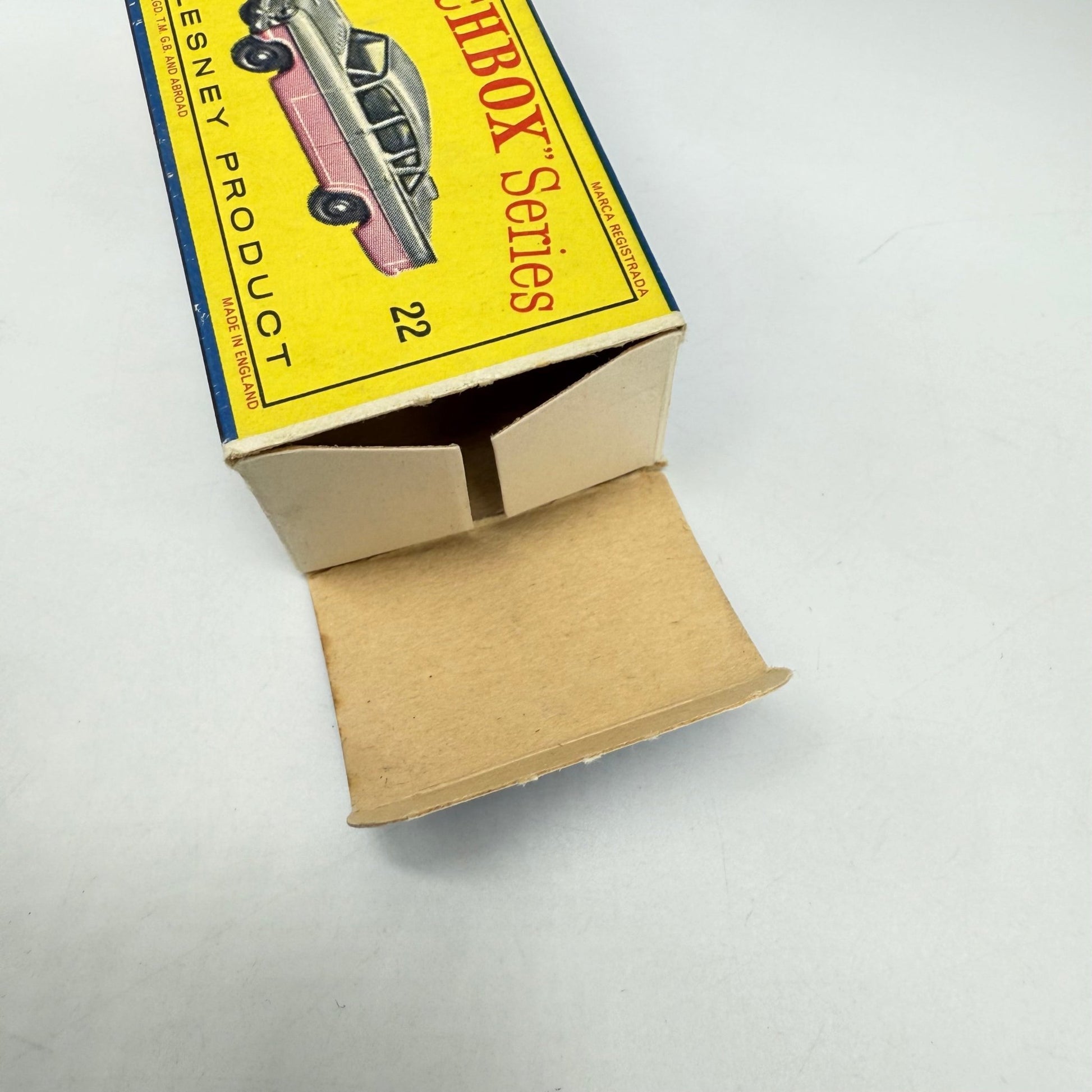 Matchbox Lesney 22b Vauxhall Cresta PA WHEEL ERROR - Magic Matchbox