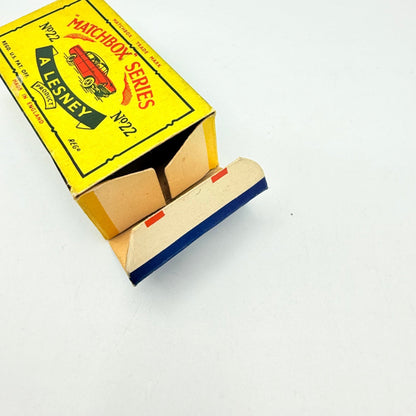 Matchbox Lesney 22b Vauxhall Cresta Pink with windows GPW - Magic Matchbox