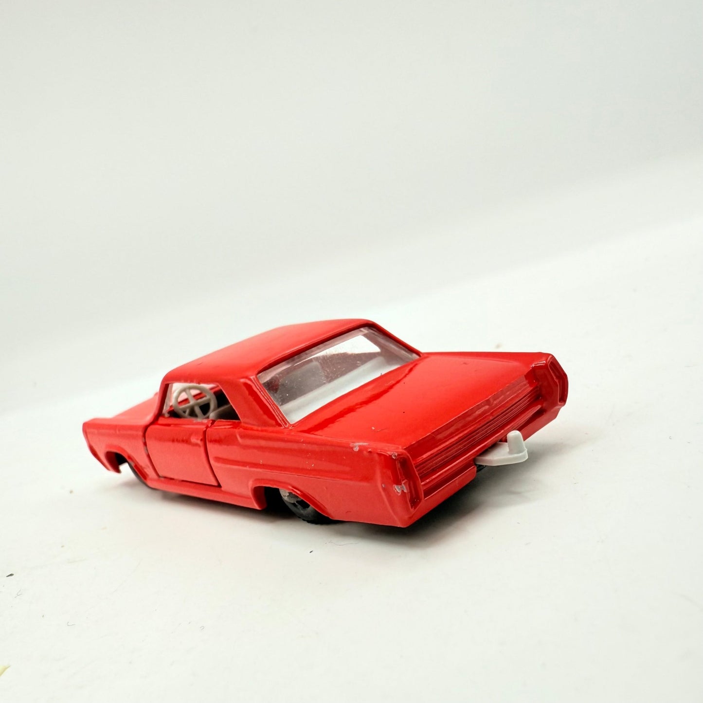 Matchbox Lesney 22c Pontiac GP Sports Coupe - Magic Matchbox