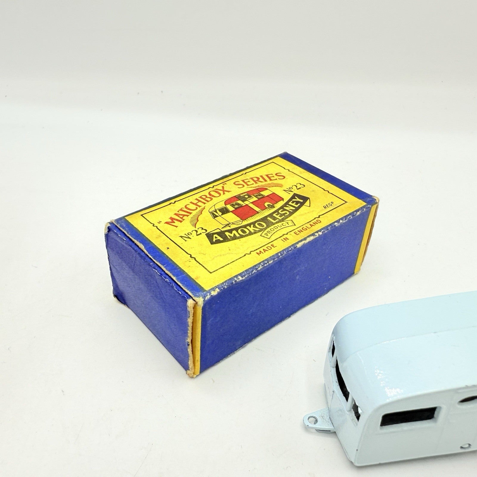 Matchbox Lesney 23a Berkeley Cavalier Caravan - Magic Matchbox