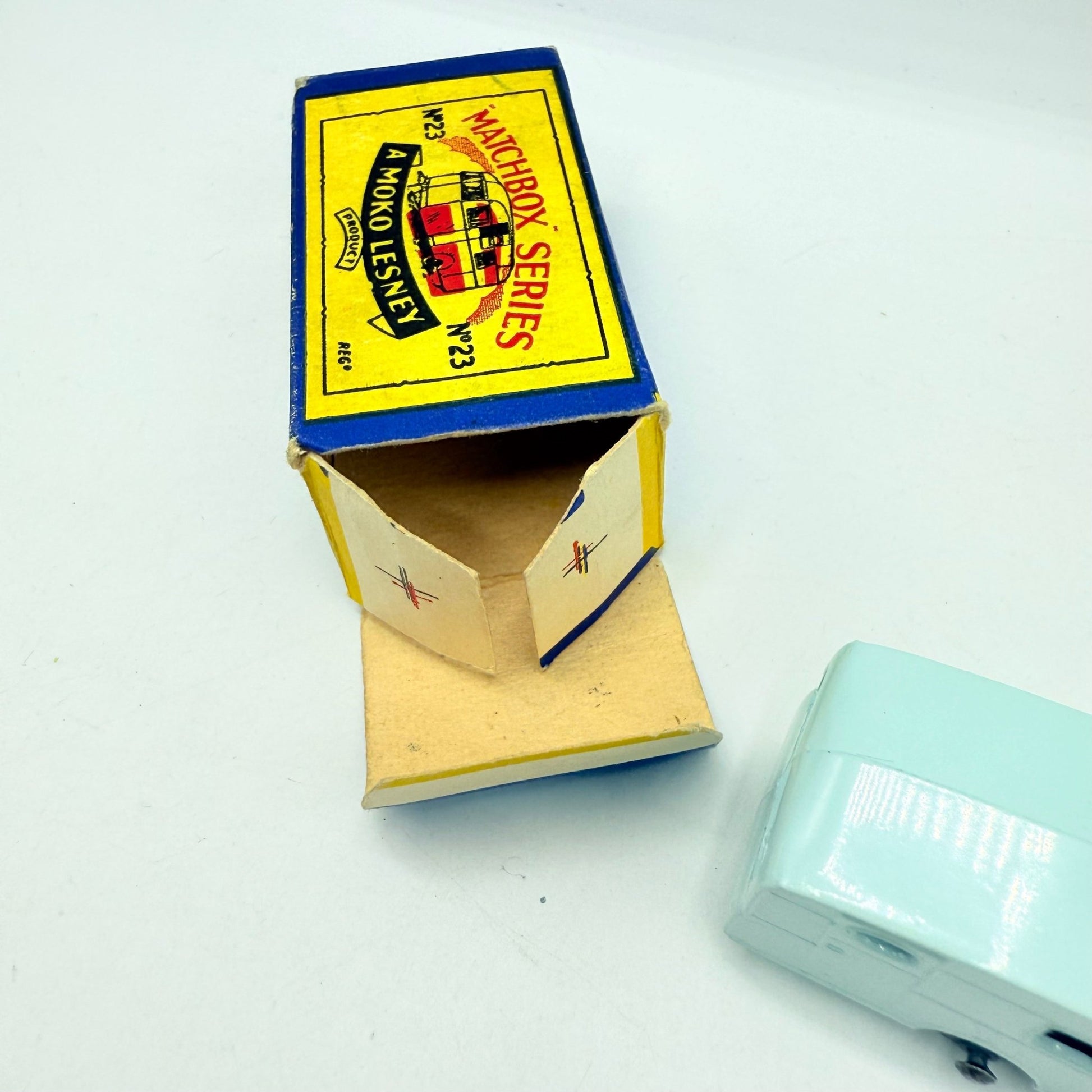 Matchbox Lesney 23a Berkeley Cavalier Caravan MW - Magic Matchbox