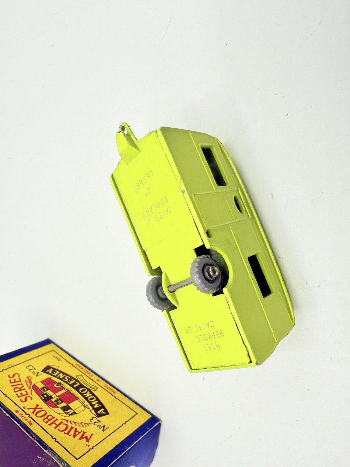 Matchbox Lesney 23b Caravan Lime Green GPW - Magic Matchbox