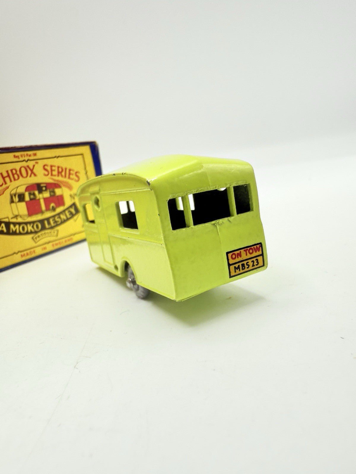 Matchbox Lesney 23b Caravan Lime Green GPW - Magic Matchbox