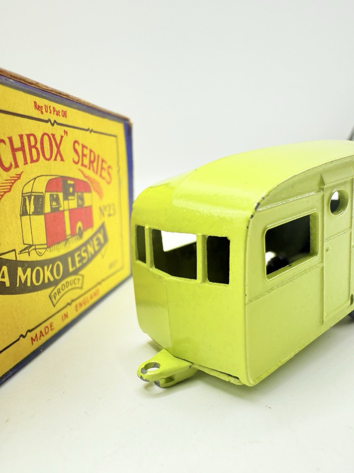 Matchbox Lesney 23b Caravan Lime Green GPW - Magic Matchbox