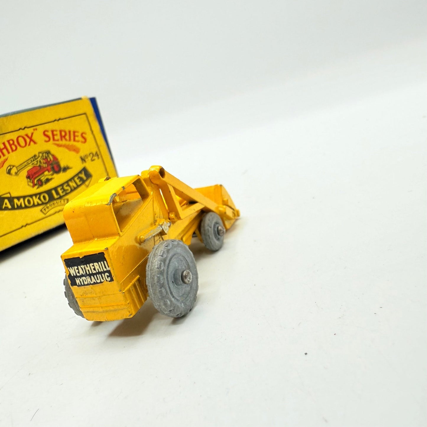 Matchbox Lesney 24a Weatherill Hydraulic Excavator - Magic Matchbox