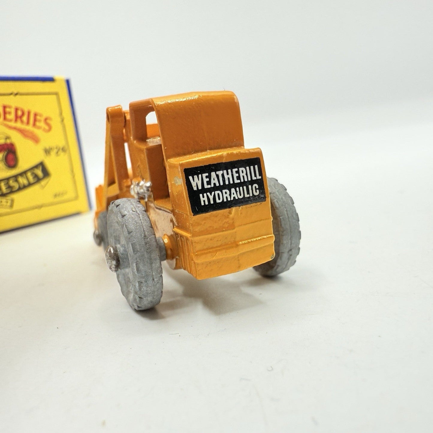 Matchbox Lesney 24a Weatherill Hydraulic Excavator & Original Box - Magic Matchbox
