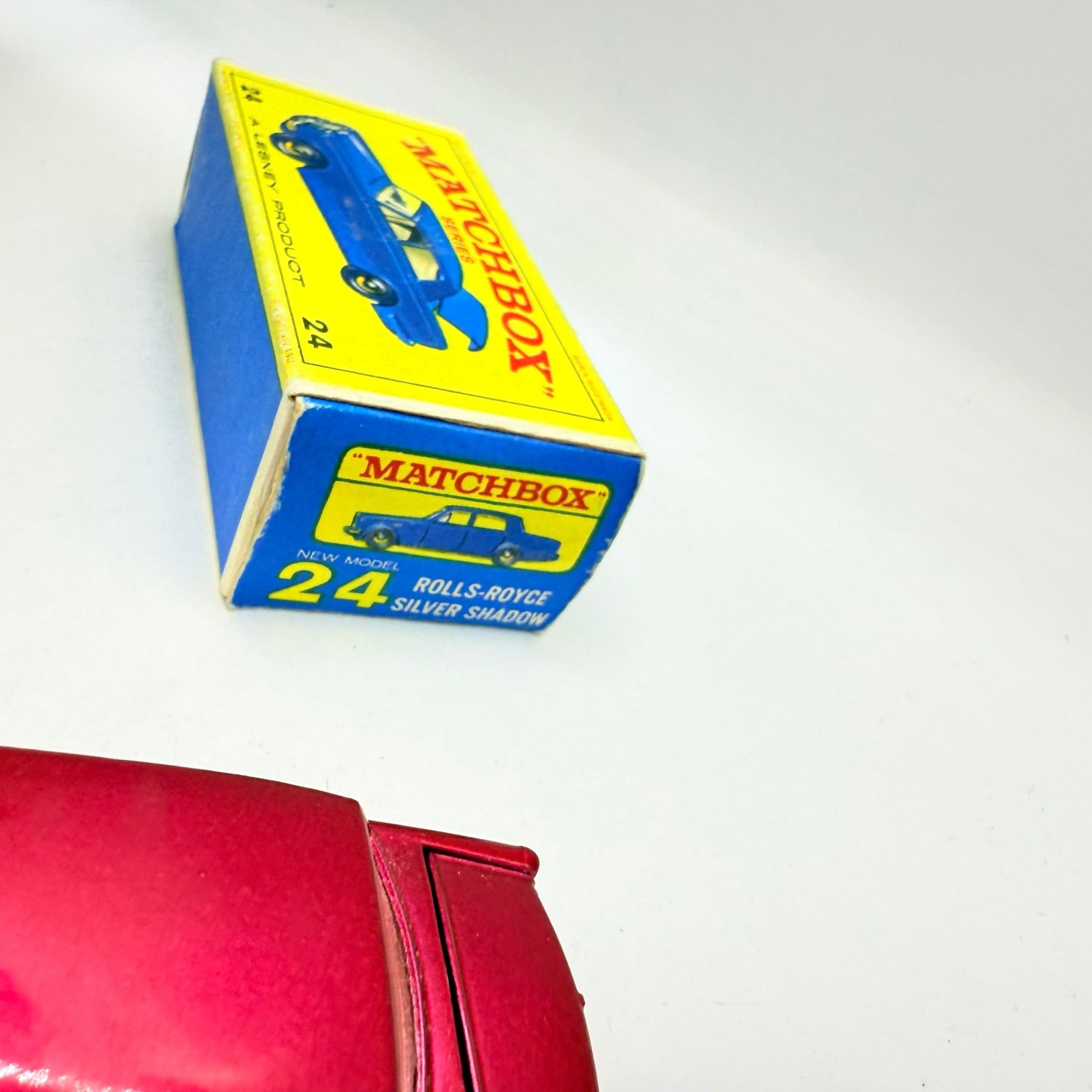 Matchbox Lesney 24c Rolls Royce Silver Shadow - Magic Matchbox