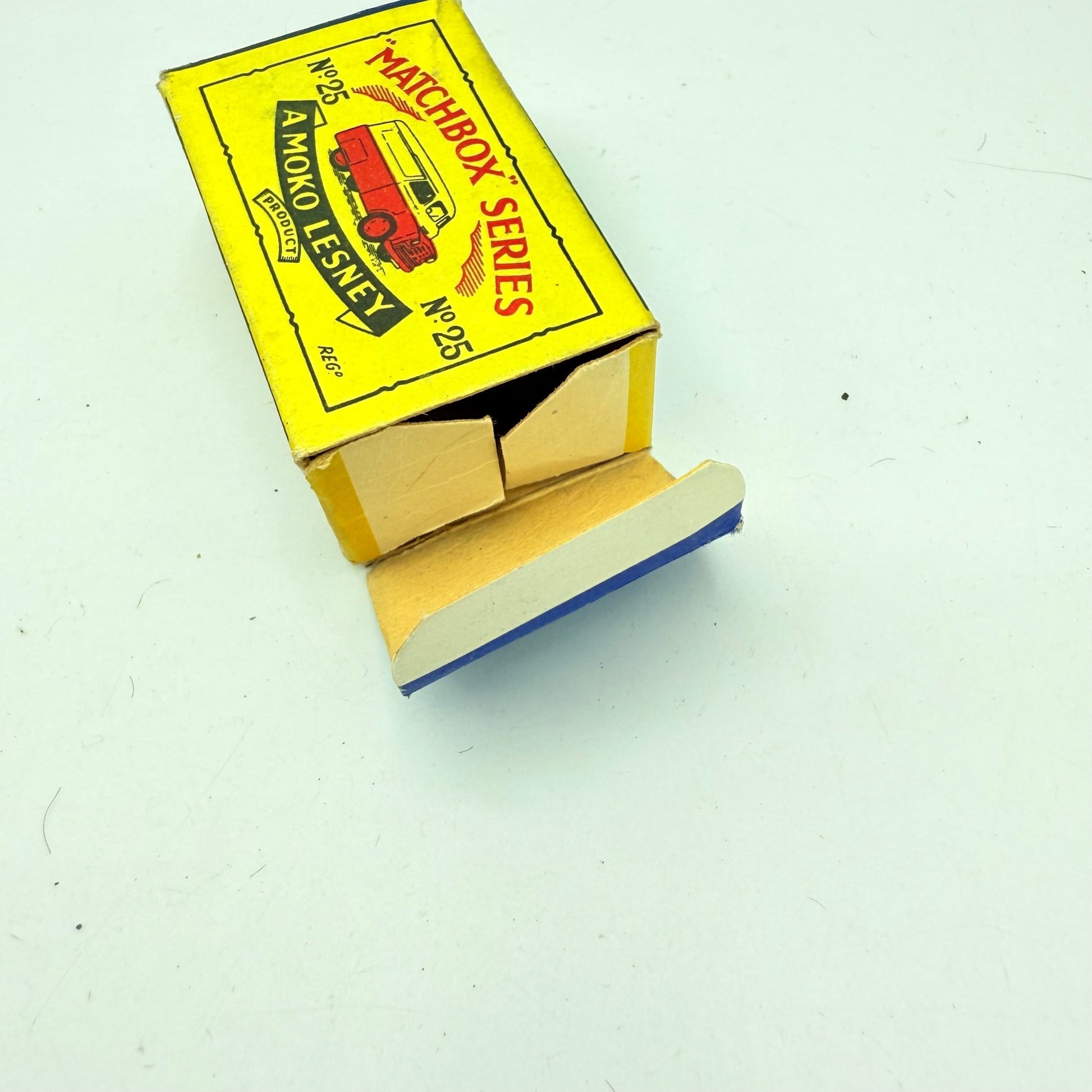 Matchbox Lesney 25a Bedford Dunlop Van Empty Original Box - Magic Matchbox