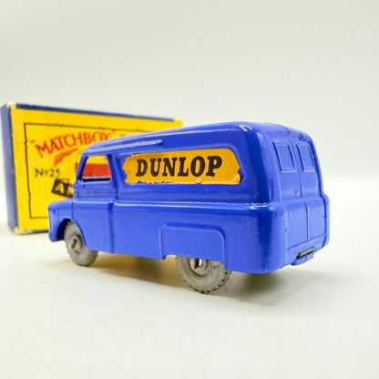 Matchbox Lesney 25a Bedford Dunlop Van MW - Magic Matchbox