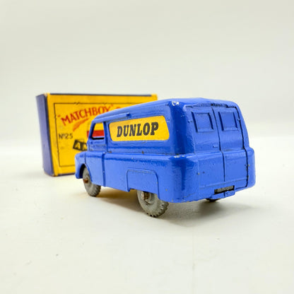 Matchbox Lesney 25a Bedford Dunlop Van MW - Magic Matchbox