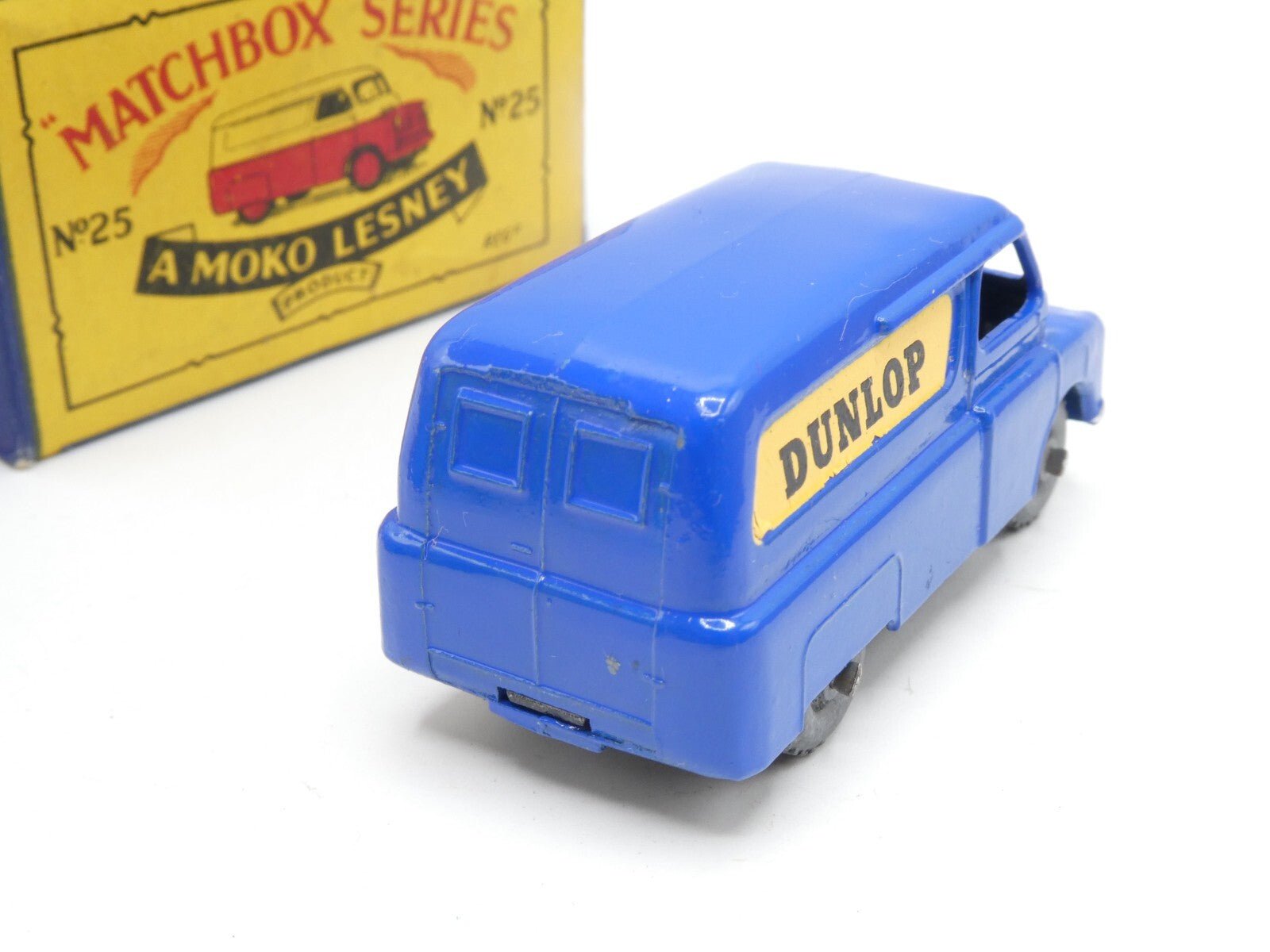 Matchbox Lesney 25a Bedford Dunlop Van MW - Magic Matchbox