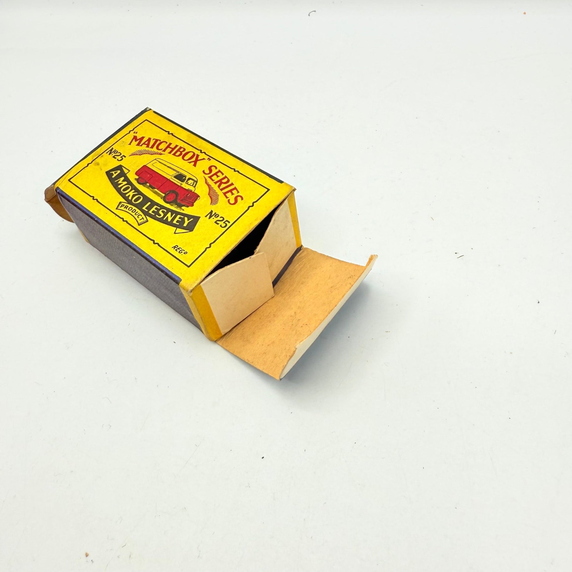 Matchbox Lesney 25a Bedford Dunlop Van MW - Magic Matchbox