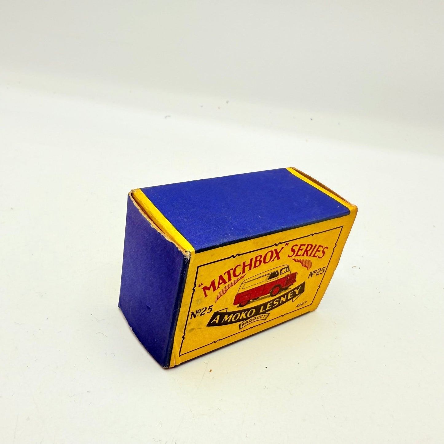 Matchbox Lesney 25a Bedford Dunlop Van MW - Magic Matchbox