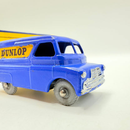 Matchbox Lesney 25a Bedford Dunlop Van MW - Magic Matchbox