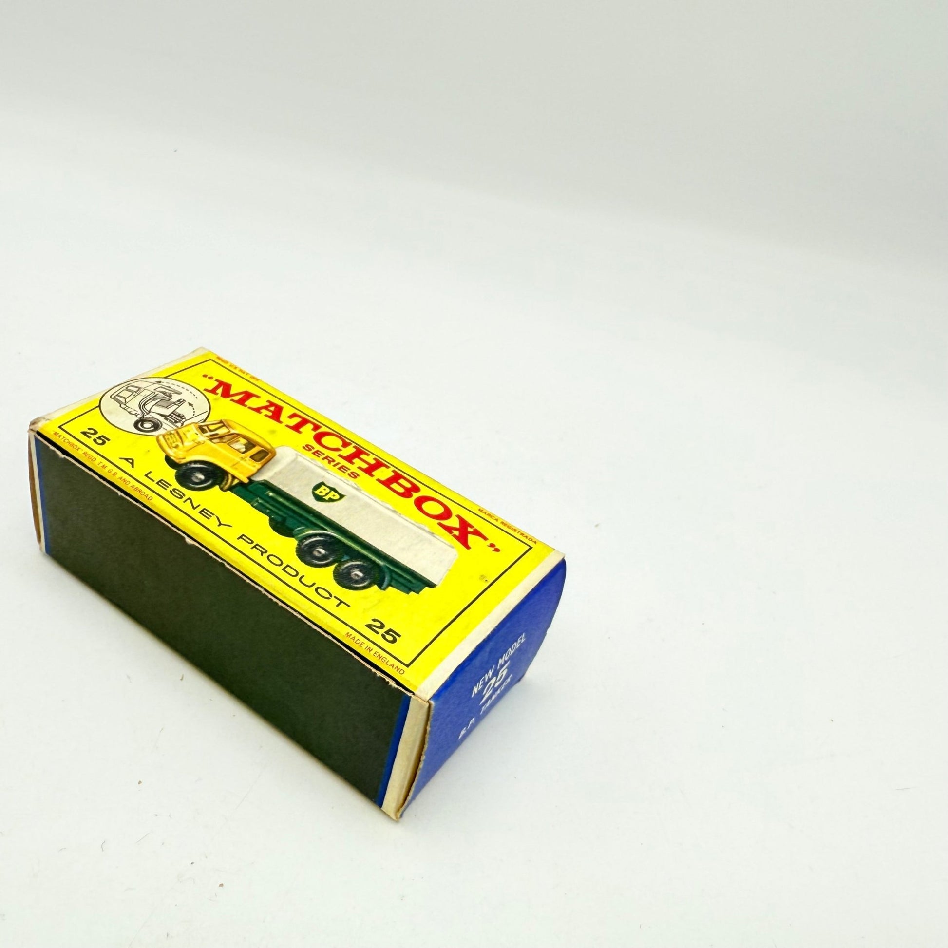 Matchbox Lesney 25c BP Tanker - Magic Matchbox