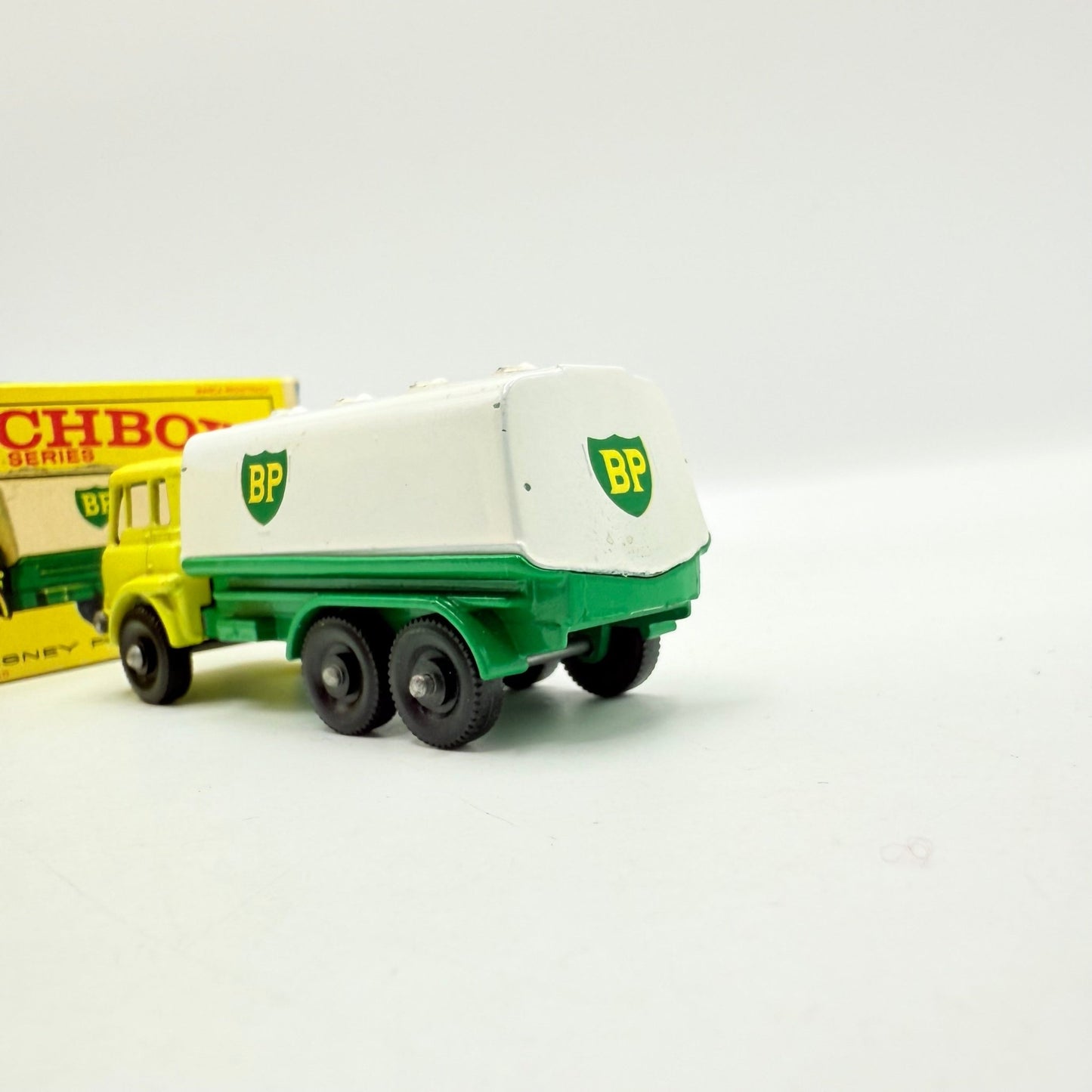Matchbox Lesney 25c BP Tanker - Magic Matchbox