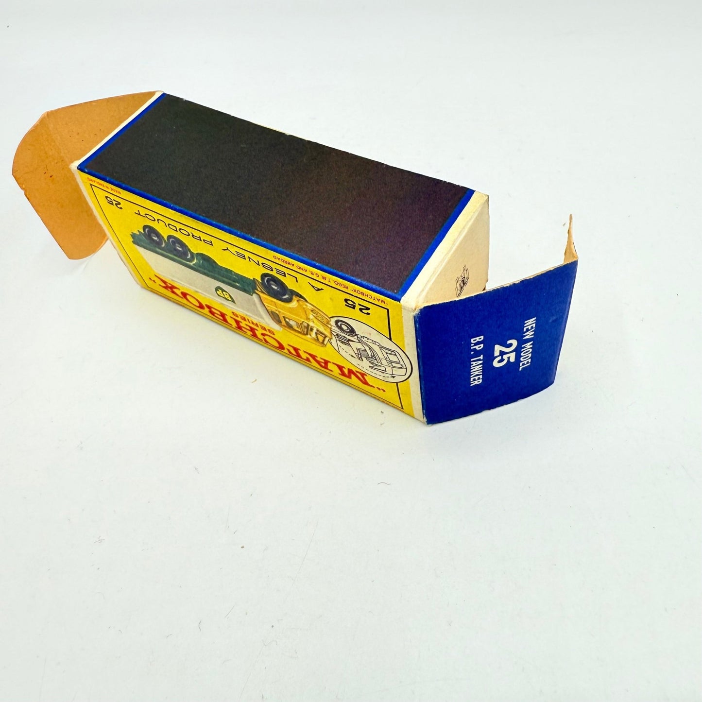 Matchbox Lesney 25c BP Tanker - Magic Matchbox
