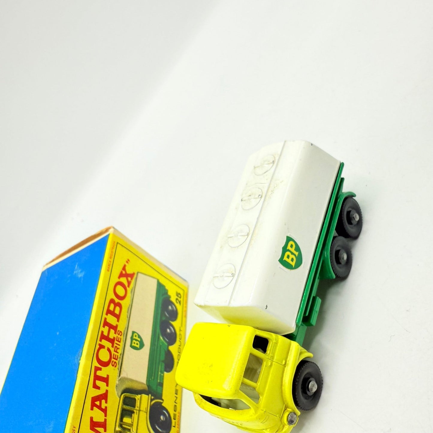 Matchbox Lesney 25c BP Tanker - Magic Matchbox