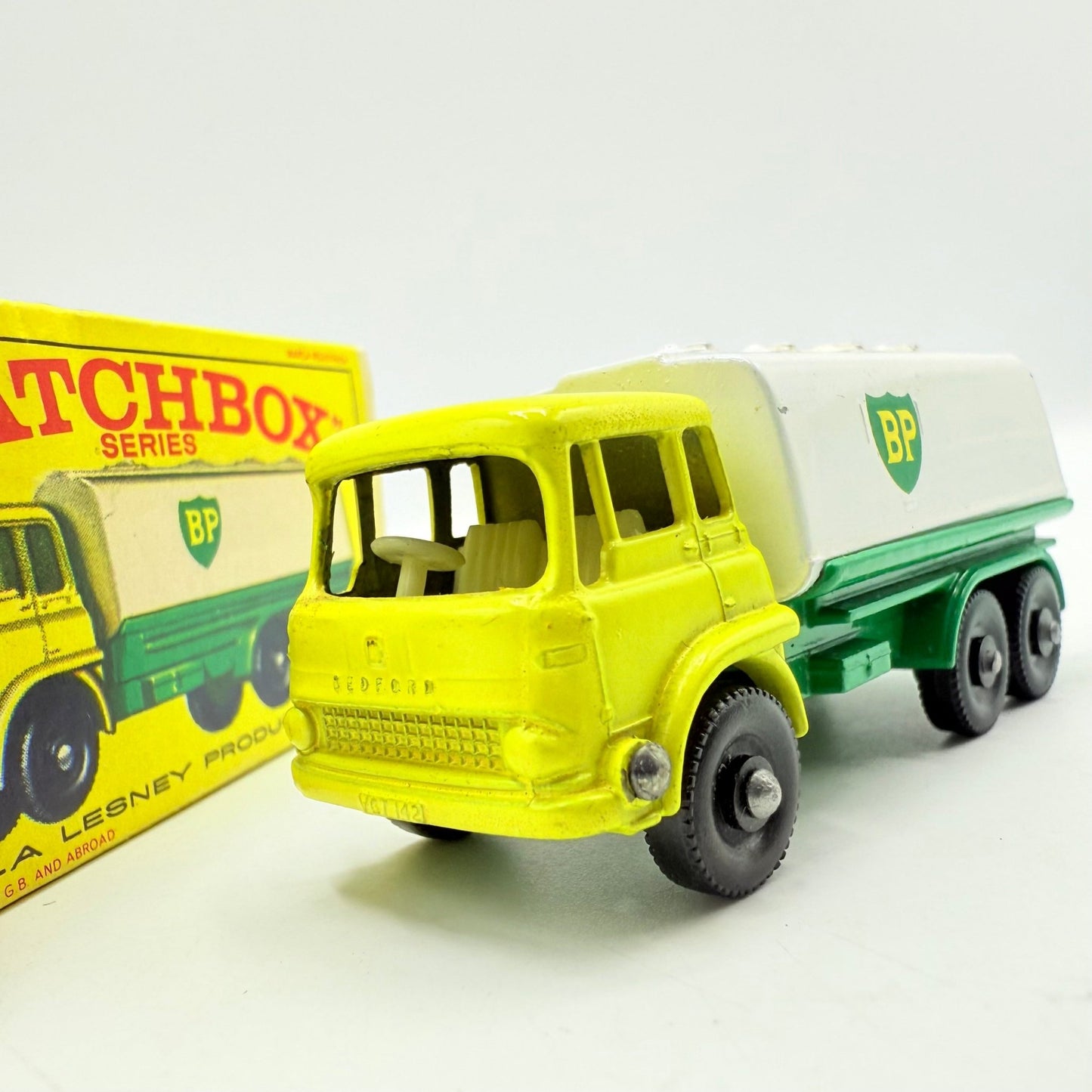 Matchbox Lesney 25c BP Tanker - Magic Matchbox