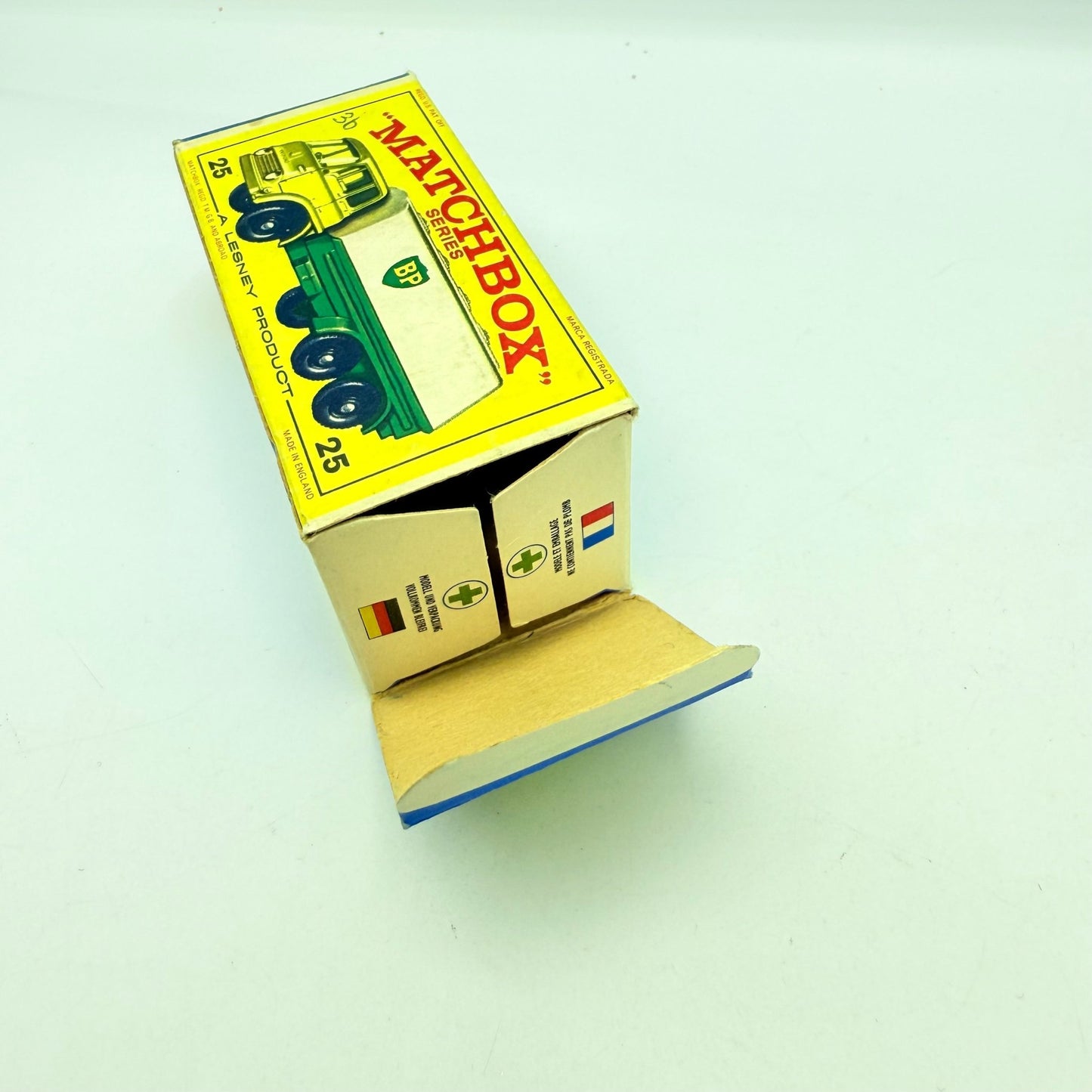 Matchbox Lesney 25c BP Tanker - Magic Matchbox