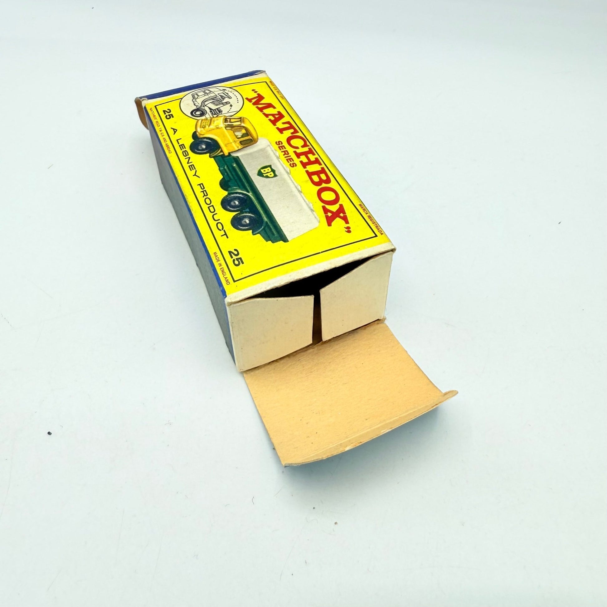 Matchbox Lesney 25c BP Tanker - Magic Matchbox
