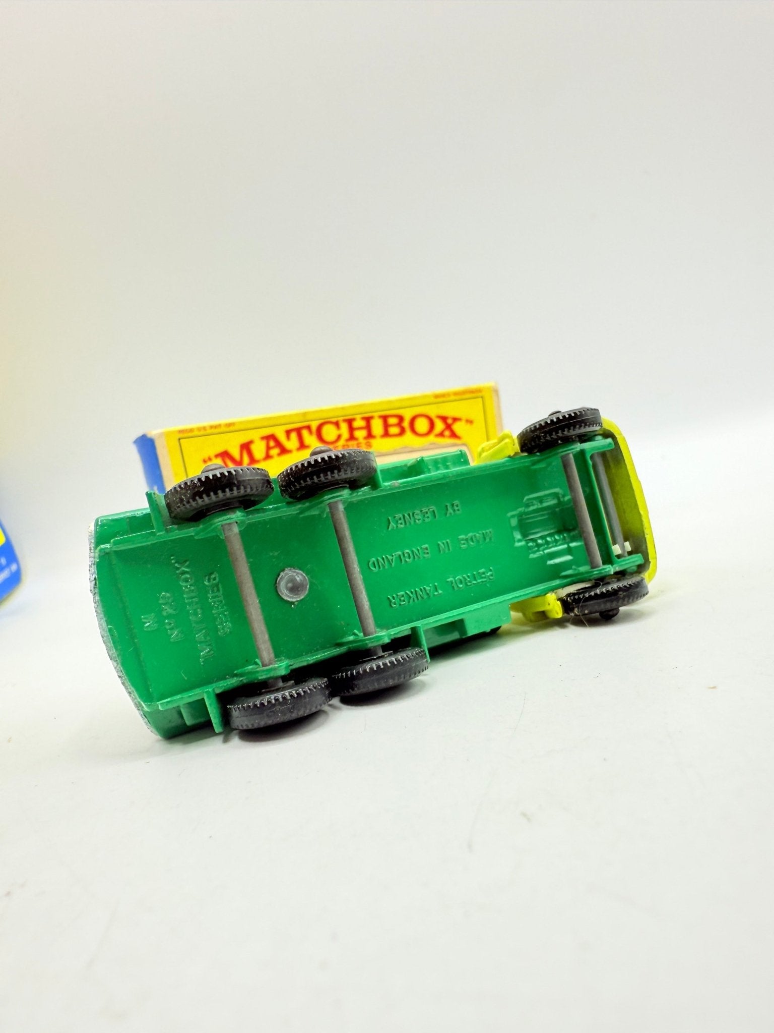 Matchbox Lesney 25c BP Tanker with decals - Magic Matchbox